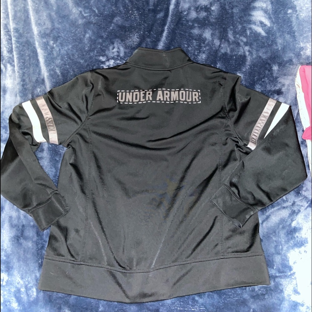 UA zip up - Picture 3 of 4